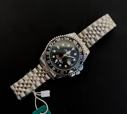 ROLEX SUBMARINER-SILVER BLACK